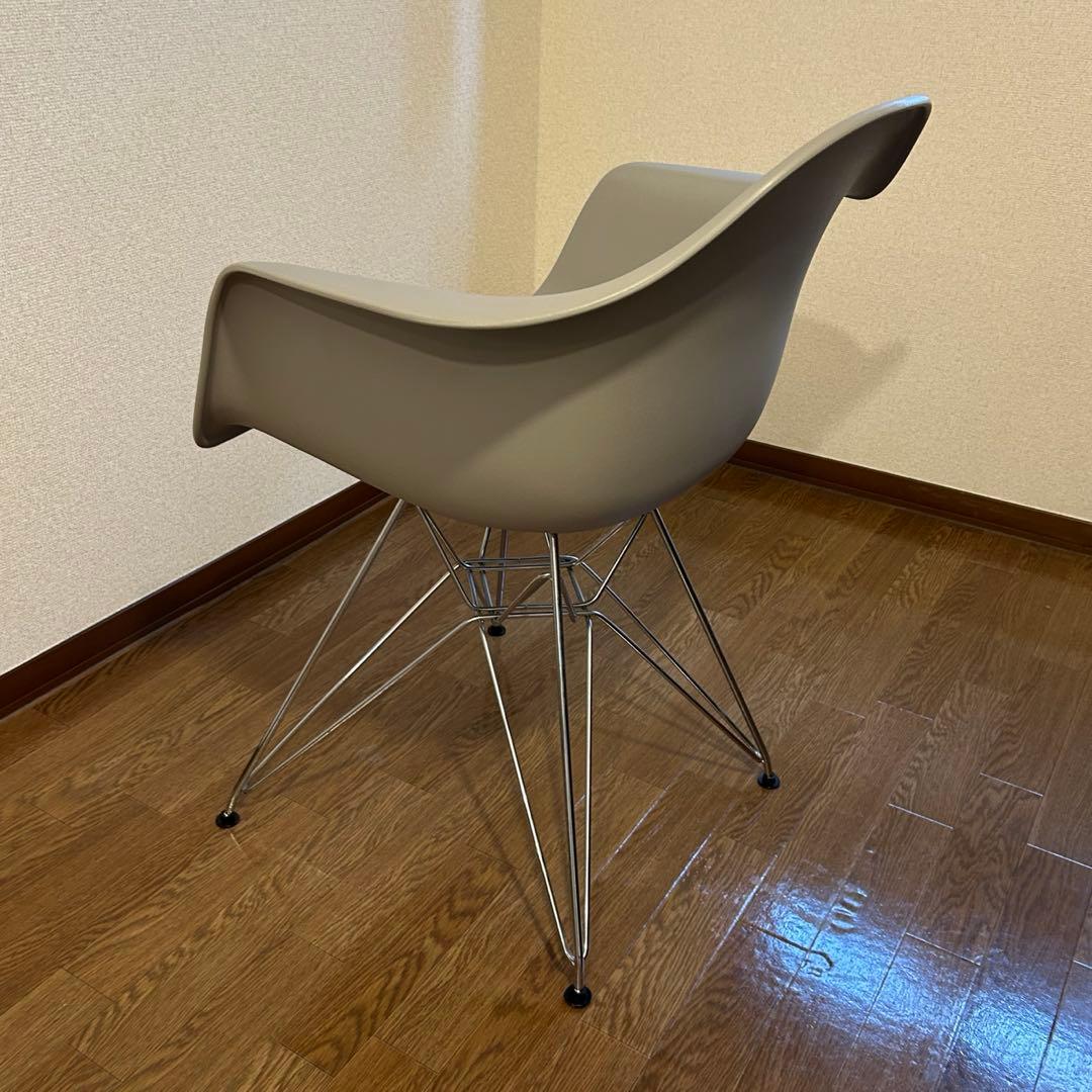 イームズ グレー アームシェルチェア モダンデザイン