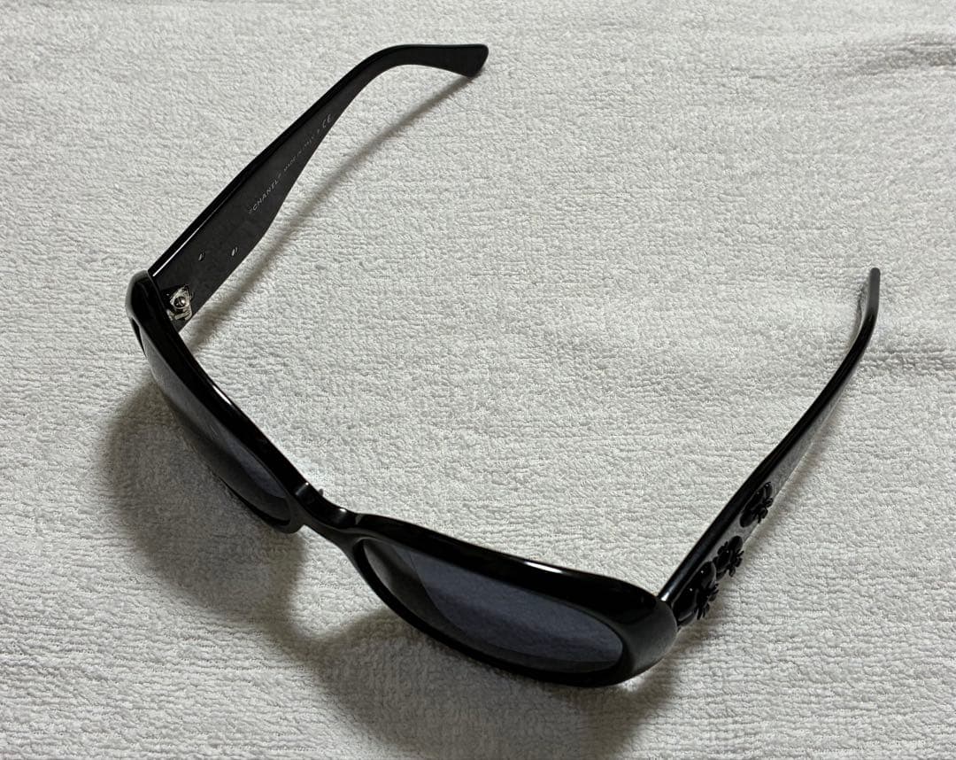 CHANEL シャネル　サングラス 黒