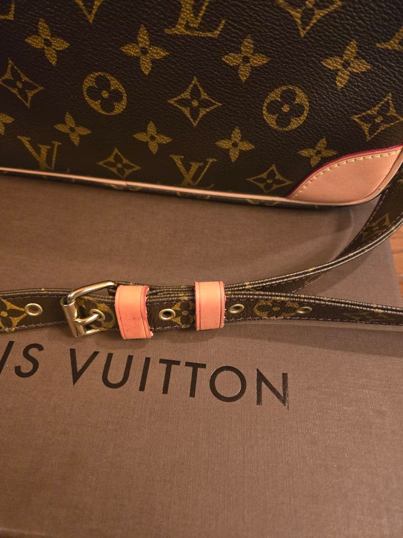 Louis Vuitton ナイル