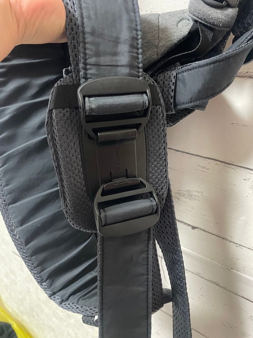 BABYBJÖRN 抱っこ紐ハーモニー　メッシュブラック