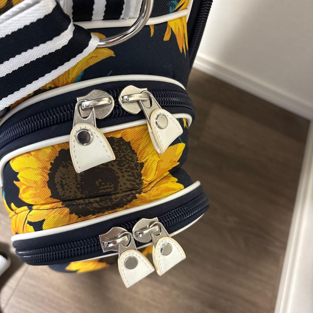 PEARLY GATES ひまわり柄キャディバッグ、ヘッドカバー付き(2つ)