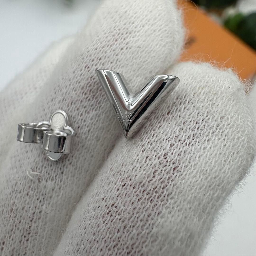 ルイヴィトン　エセンシャル V　ピアス　シルバー　片耳