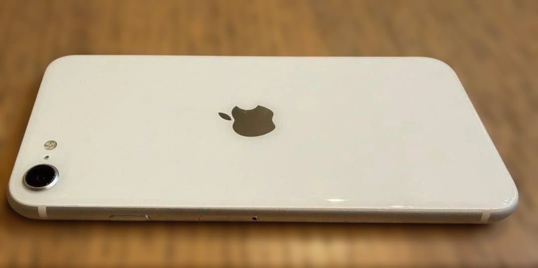 iPhone SE（第2世代）64GB ホワイト