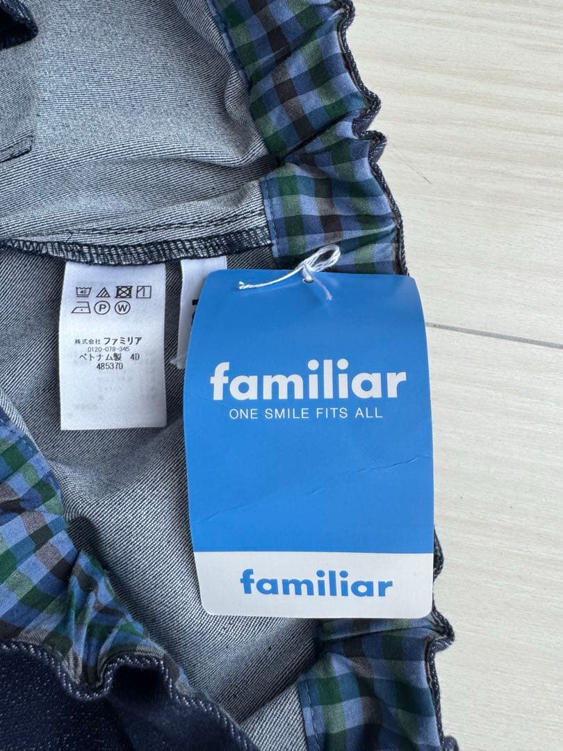 新品　ファミリア　デニムパンツ　140