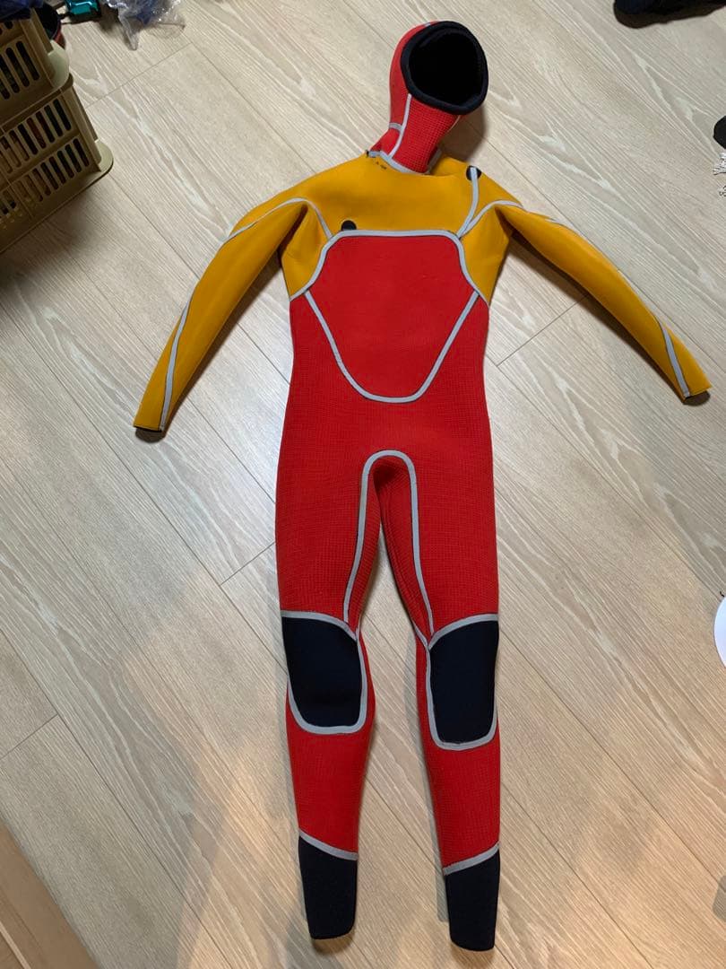 patagonia フード付きウェットスーツ R4 セミドライスーツ　パタゴニア