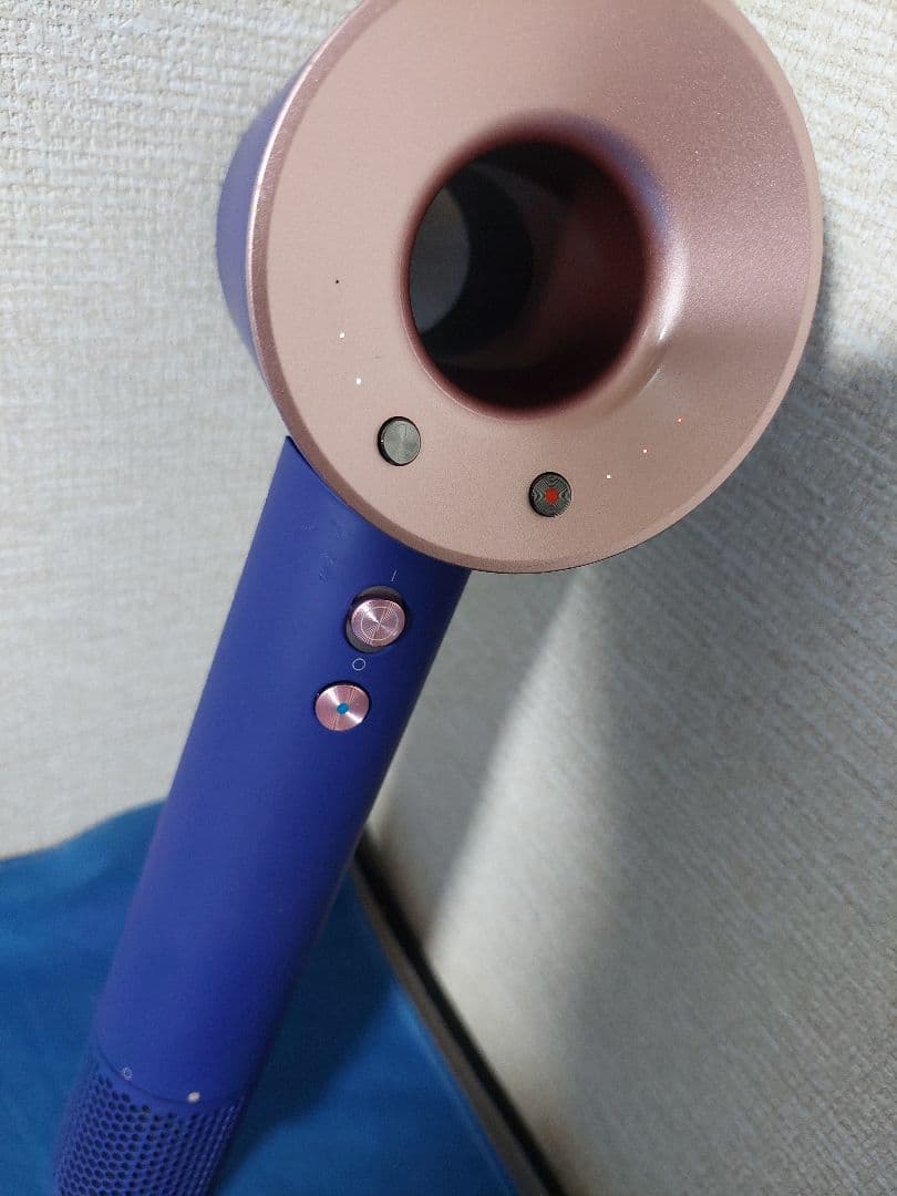 Mami様　ダイソン　ヘアドライヤー　HD08　1200W