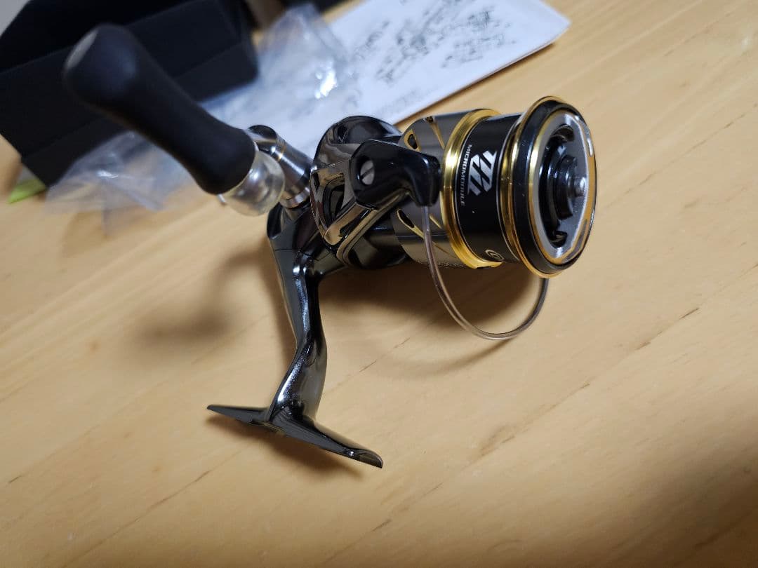 シマノ STELLA C2000S 未使用品