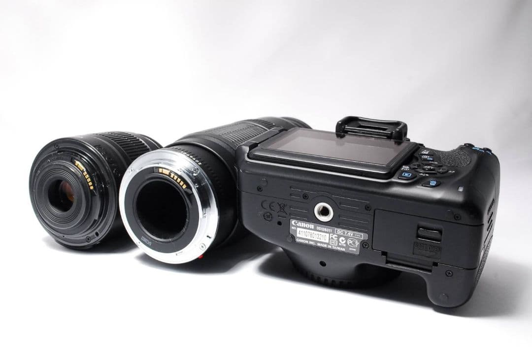 ♥超望遠レンズ付き❤️CANON KISS X5 一眼レフカメラ Wレンズ