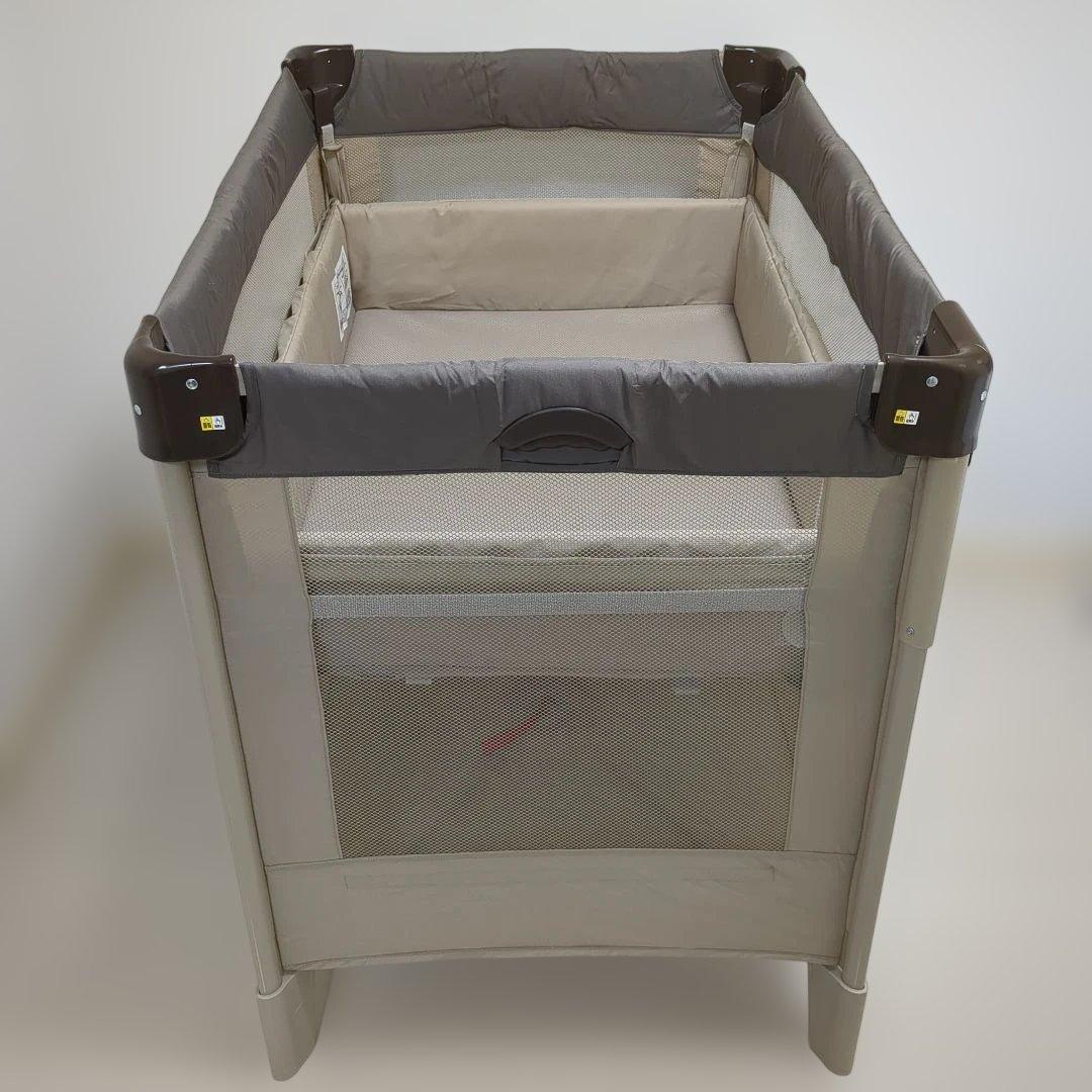 アップリカ　ココネルエアーab　折りたたみベビーベッド　ココアブラウン