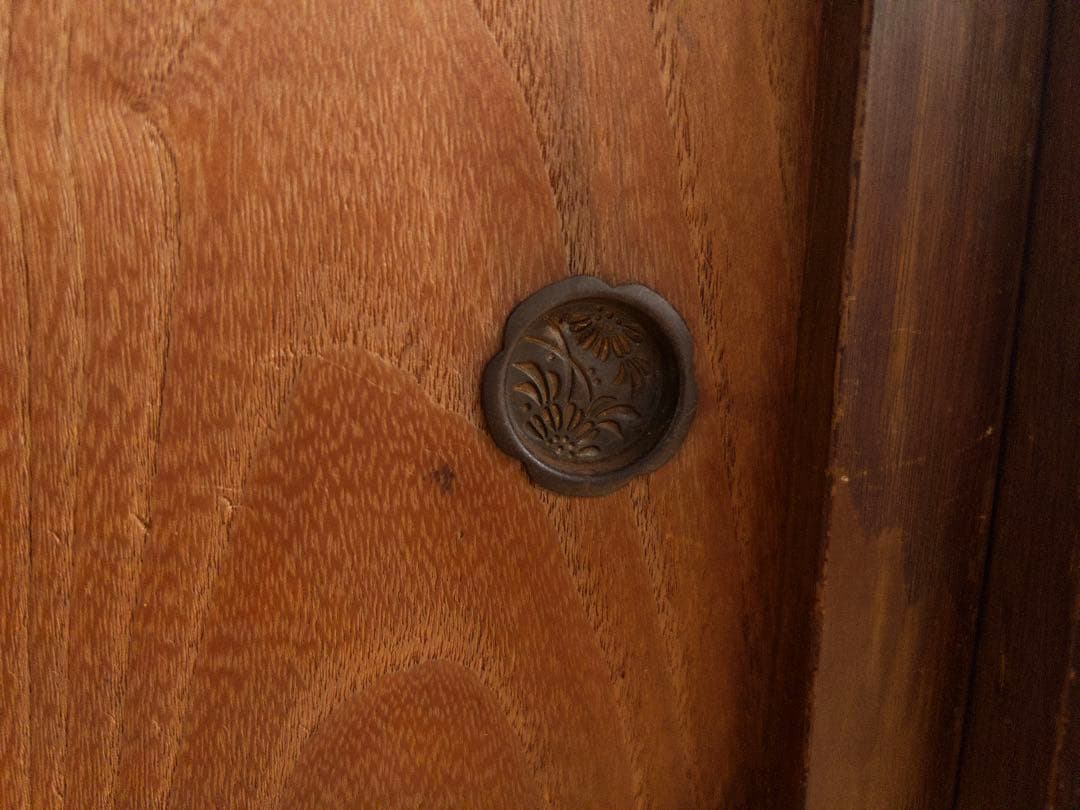 ローボード　木製　飾り棚　幅133cm　古道具　古家具　ビンテージ　アンティーク