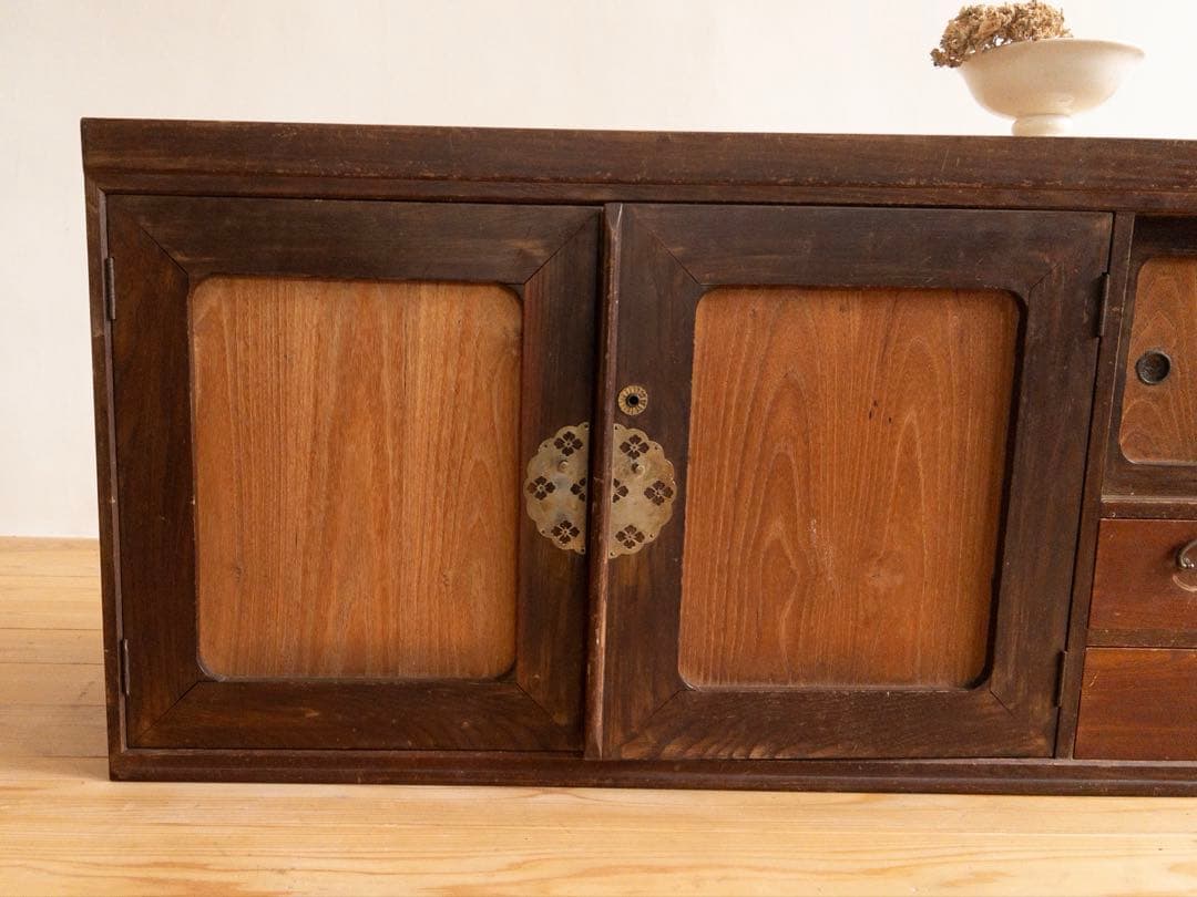 ローボード　木製　飾り棚　幅133cm　古道具　古家具　ビンテージ　アンティーク