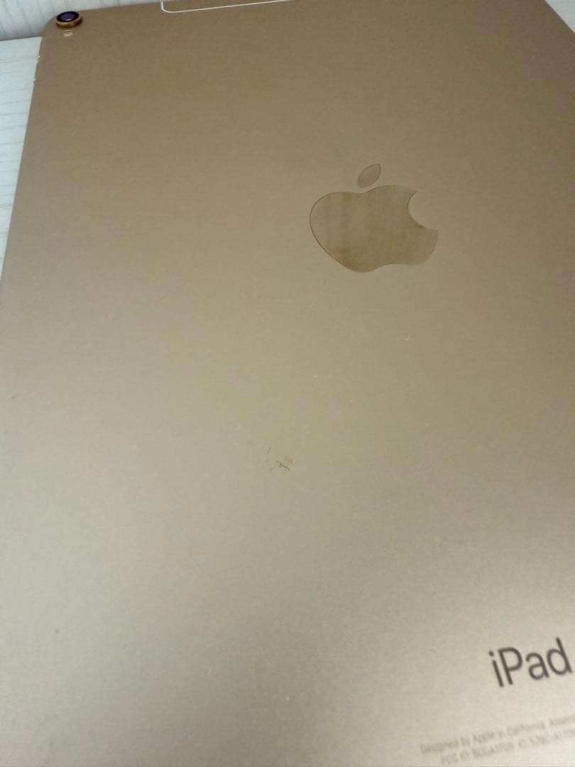 Apple iPad Pro 10.5インチ ゴールドモデル
