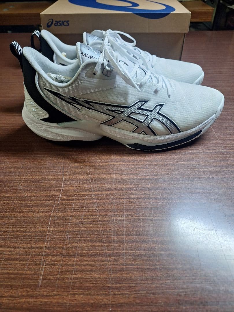 ☆asics史上最高傑作!?話題の最新モデル swiftace 美品です!