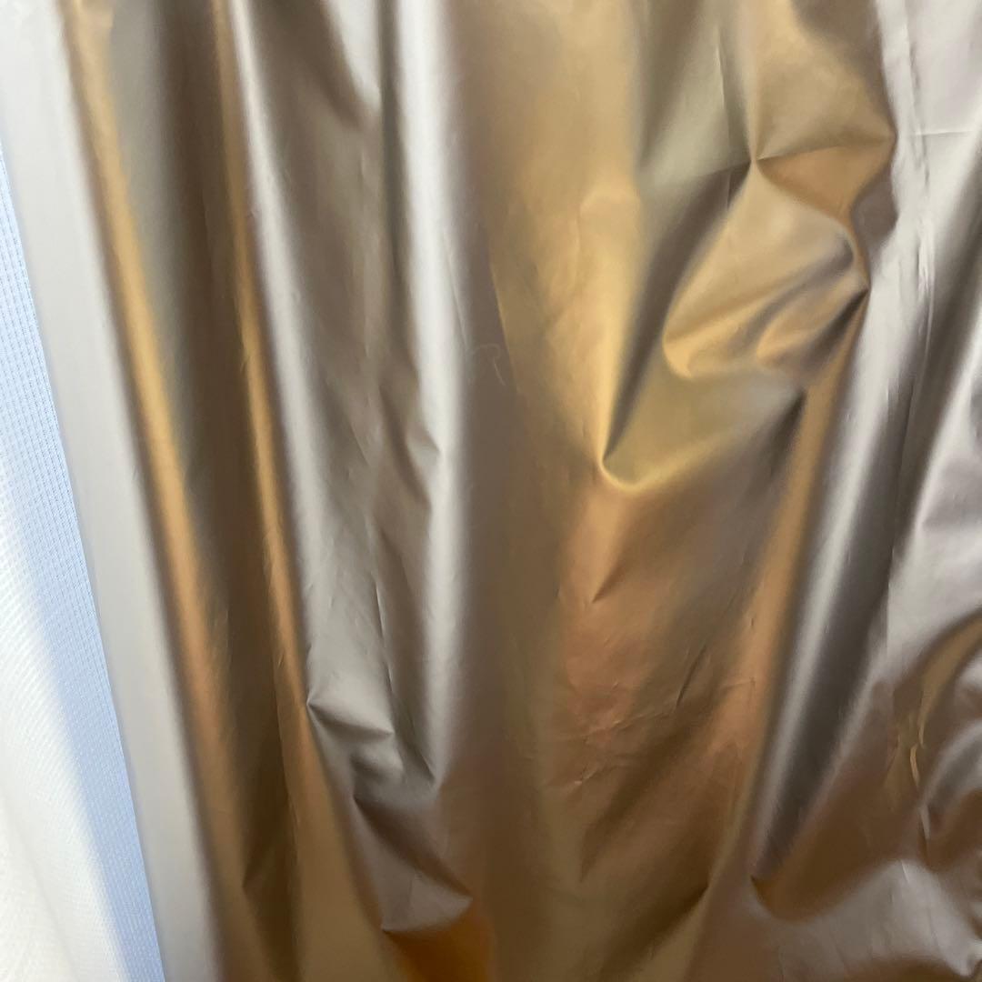 セシール　掃き出し窓用カーテン　ライトグリーン　レースカーテン付き②