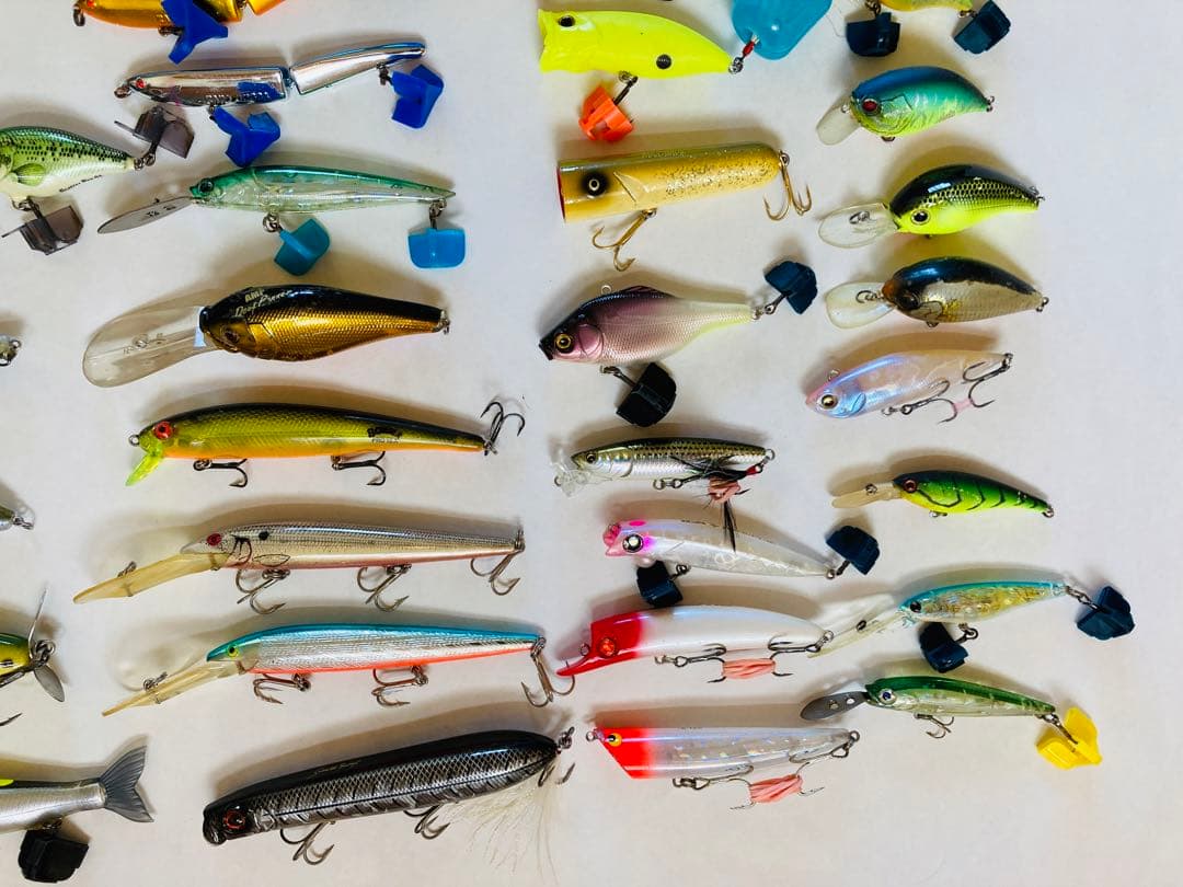 新品あり　バスルアー　100個以上 ヘドン メガバス ジッターバグ ダイワ他多数