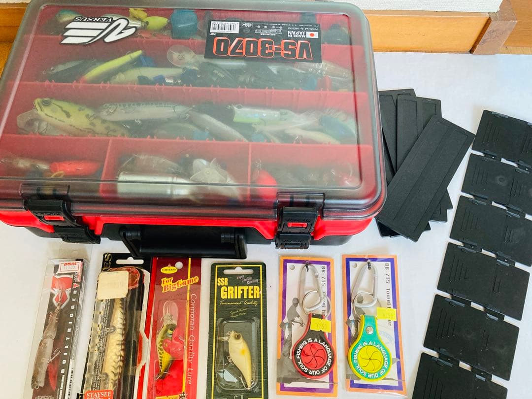 新品あり　バスルアー　100個以上 ヘドン メガバス ジッターバグ ダイワ他多数
