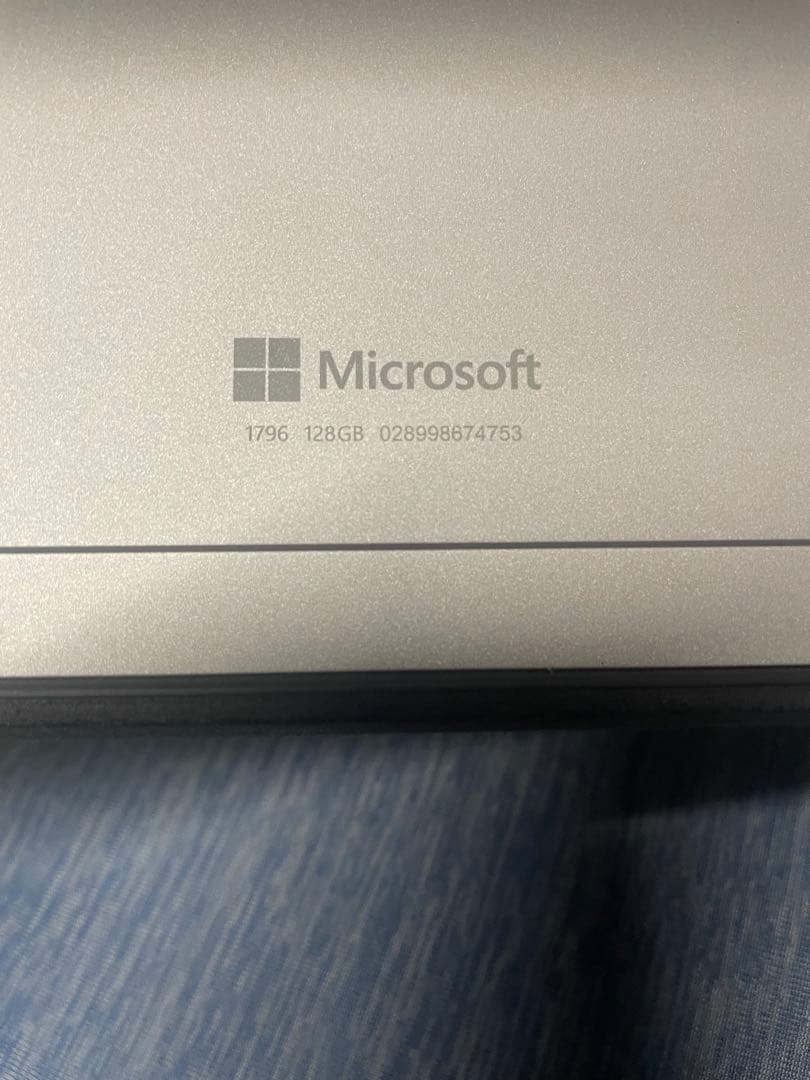 Microsoft Surface Pro 5 /128GB おまけあり