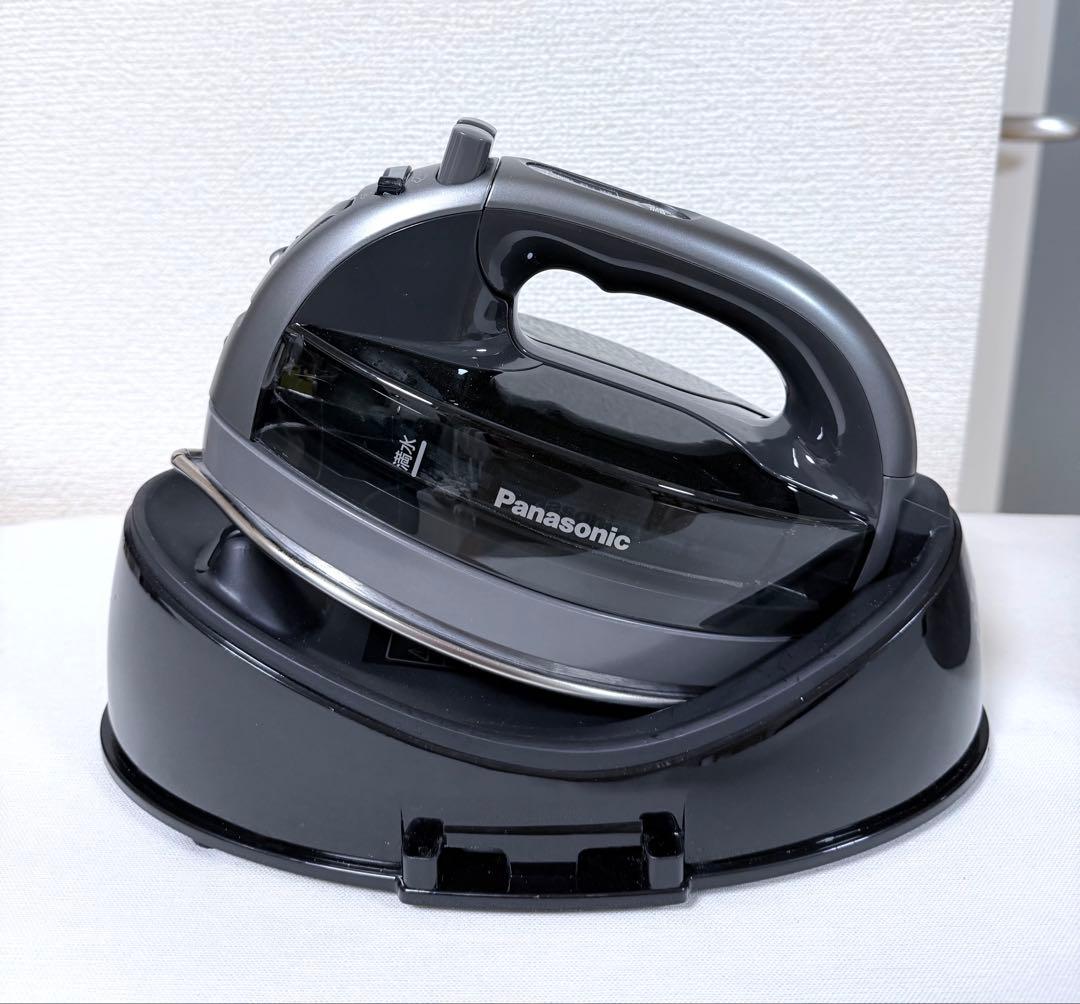 パナソニック コードレススチームアイロン NI-WL707-H 2022年