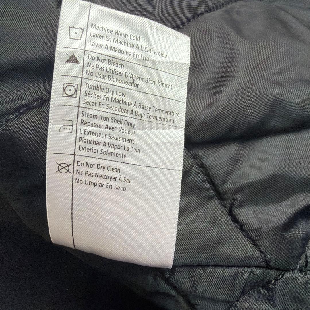 carhatt ダックベスト　ブラック　Lサイズ