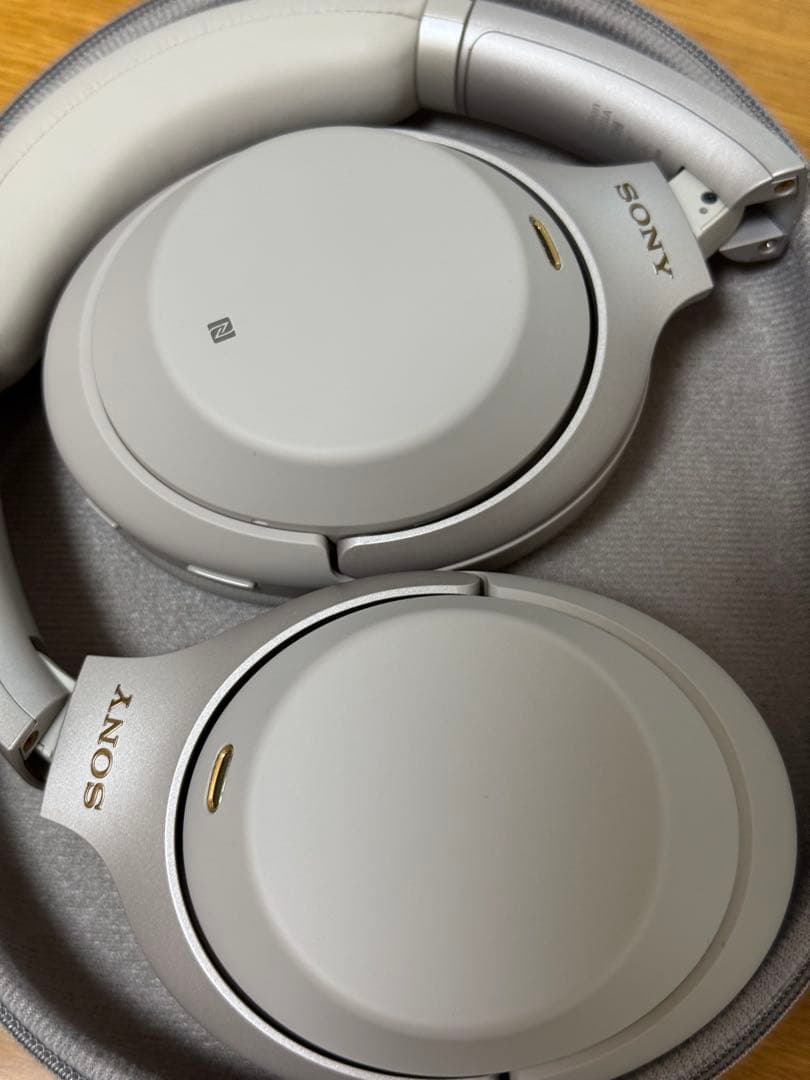 SONY WH-1000X M3 ヘッドホン　ゴールド