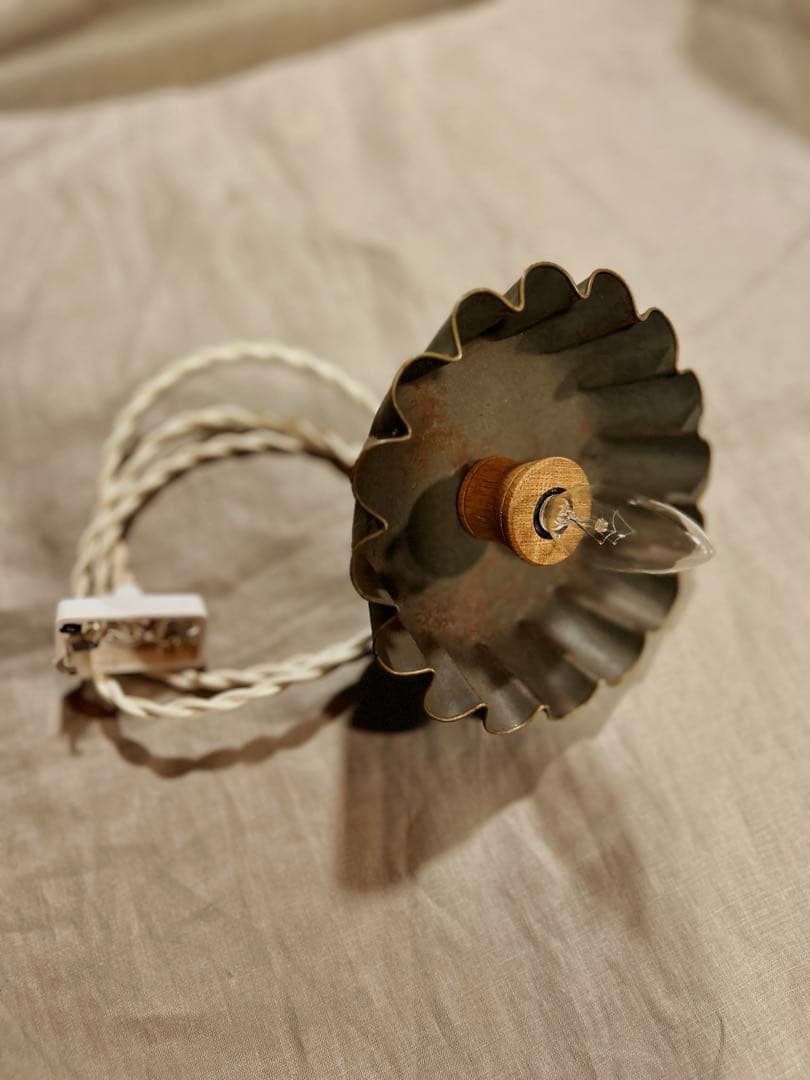 アンティークモールド　ペンダントランプ