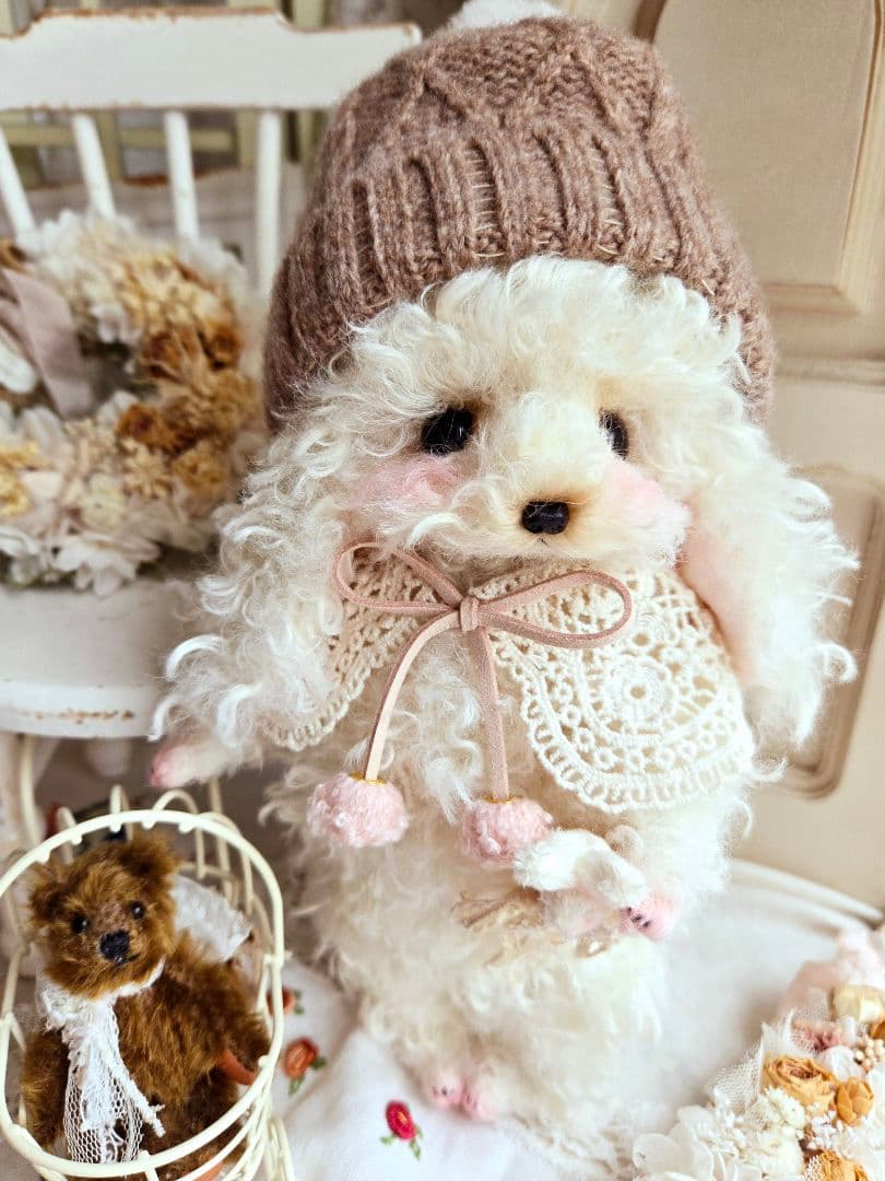 ミルク色のトイプードルちゃん毛糸のお帽子&ストールおめかしstyle テディベア