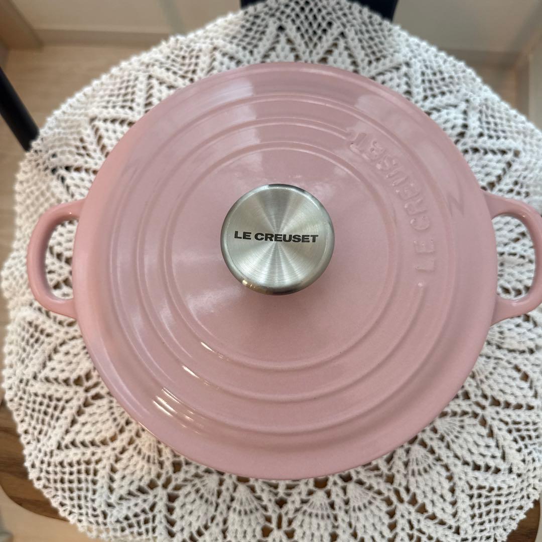 【ル・クルーゼ 正規品】ココットロンド シフォン ピンク 両手鍋 20cm