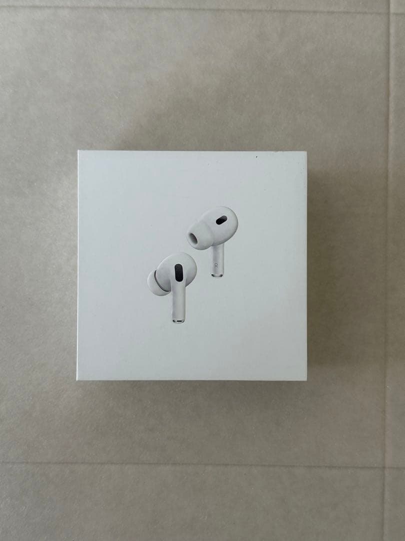 AirPods pro2本体 と左耳　白色