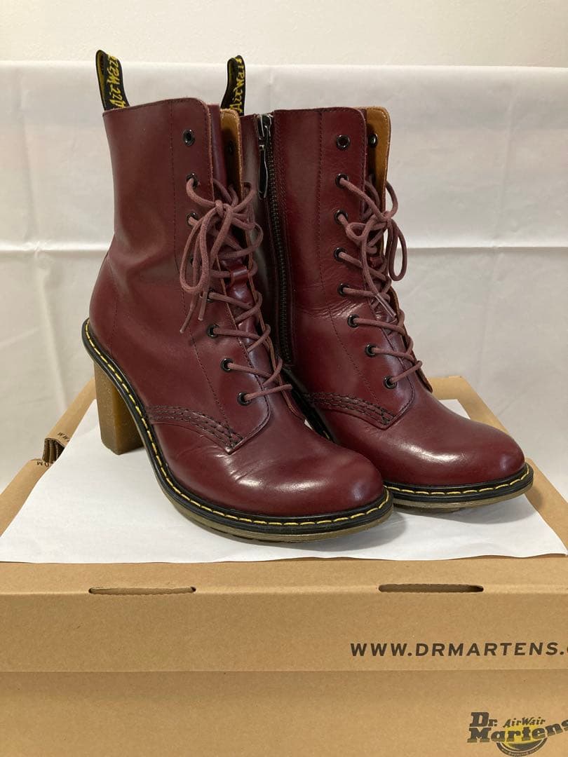 Dr. Martens 8ホールブーツ