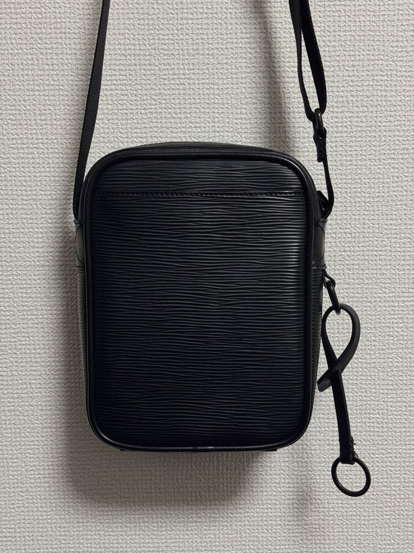 【Vivienne Westwood】型押し レザー ショルダー バッグ