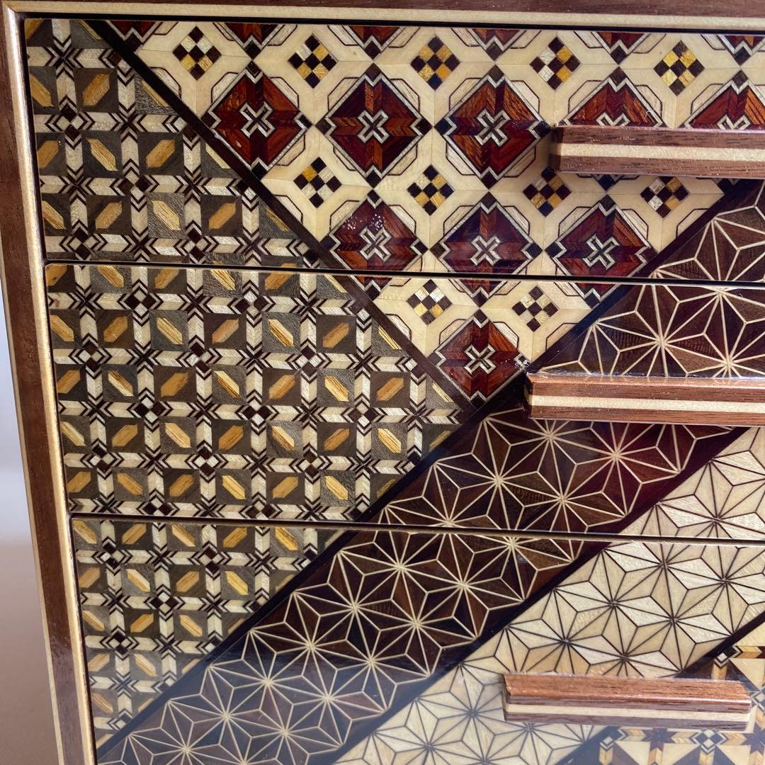 箱根細工・寄木細工　三段小引き出し