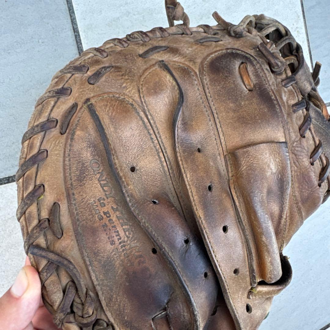 ハタケヤマ　野球用グローブ ブラウン