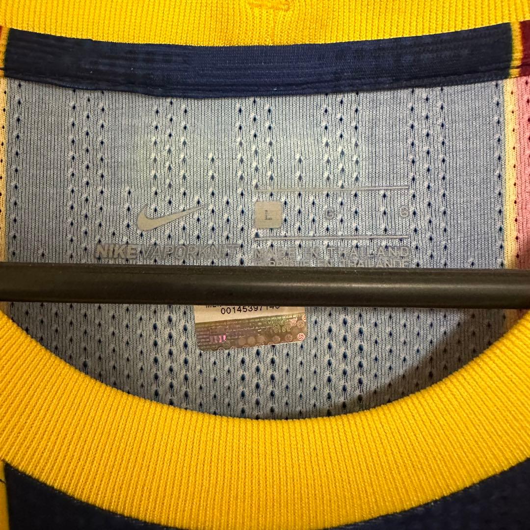 リオネルメッシ　直筆サインユニフォーム　バルセロナ　オーセンティック　 証明書付