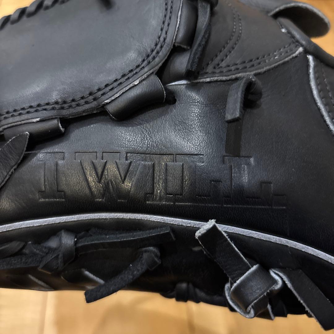 アンダーアーマー 硬式グローブ（左投手用 金子千尋モデル）