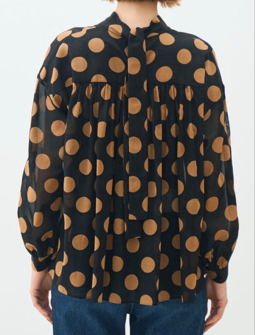 トゥモローランドコレクション　イヴェールドットプリント バックリボンブラウス