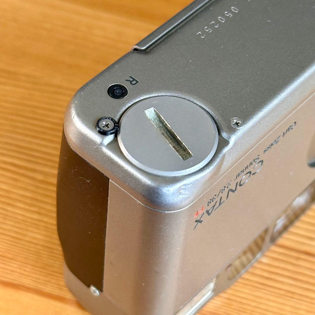 【ジャンク品　箱付き】CONTAX T2 コンパクトフィルムカメラ