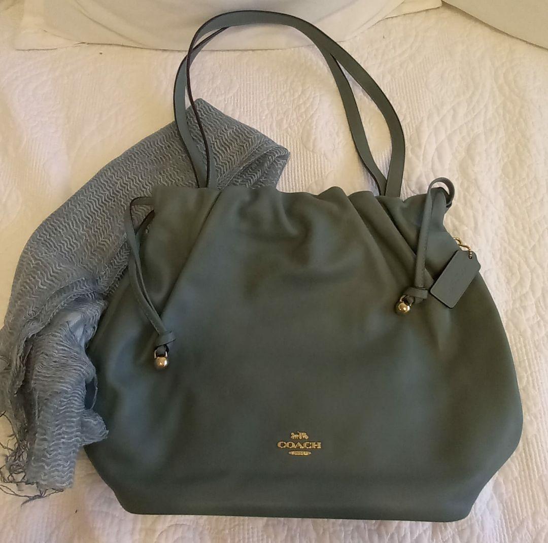 【新品】COACH グリーン ショルダーバッグ スカーフ付き