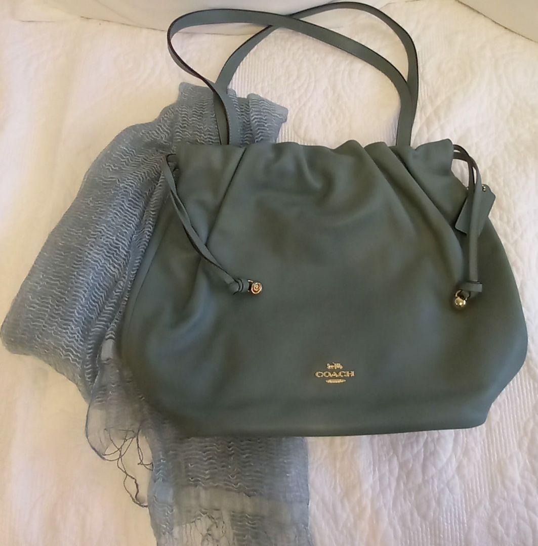 【新品】COACH グリーン ショルダーバッグ スカーフ付き