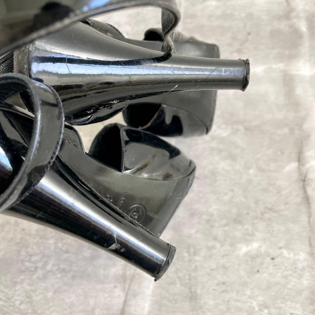 CHANEL アンクルストラップ ココマーク エナメル パンプス 35C