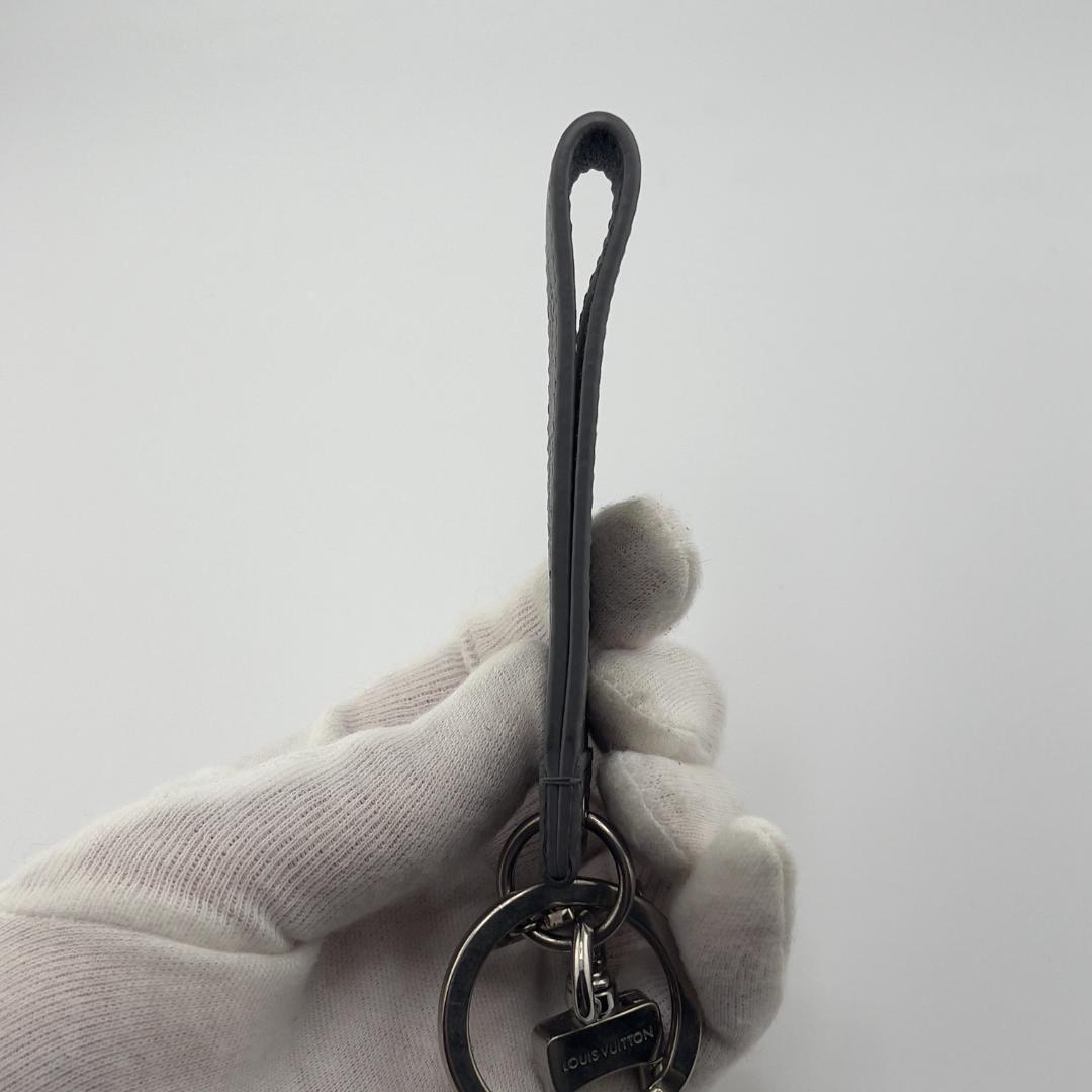 【美品】ルイヴィトン キーホルダー バッグチャーム ドラゴンヌ　LVシェイプ