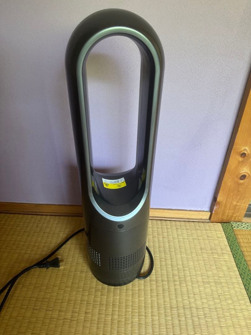 タワー型冷風機 グレー 羽根なしデザイン