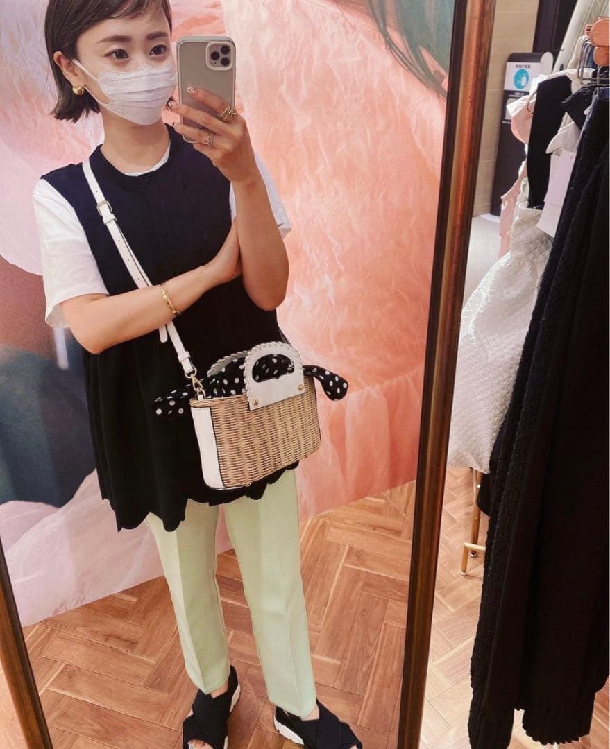 ドノバン　アキロンコラボ　バック　ホワイト✖️ドット