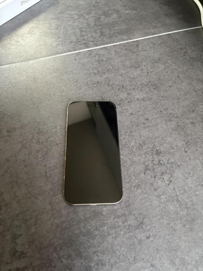 週末処分　超美品Apple iPhone 14 Pro 256GB SIMフリー