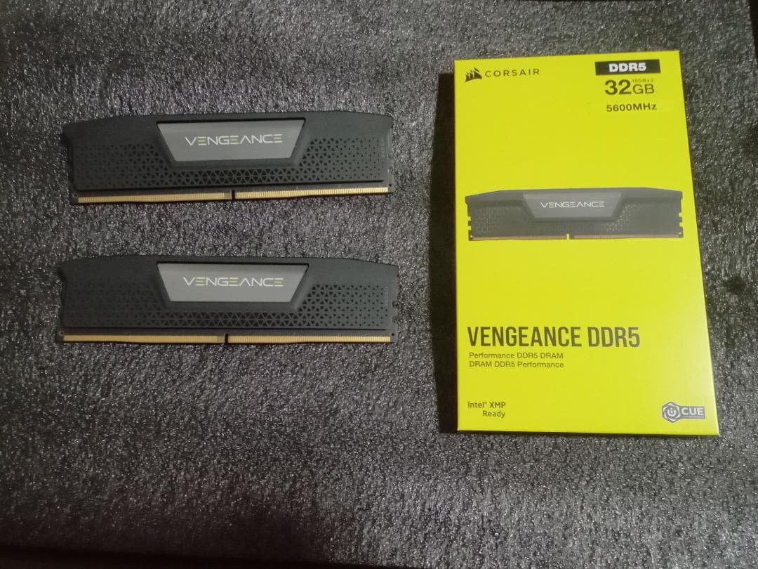 メモリー Corsair DDR5 32GB 16GB x2 5600MHz