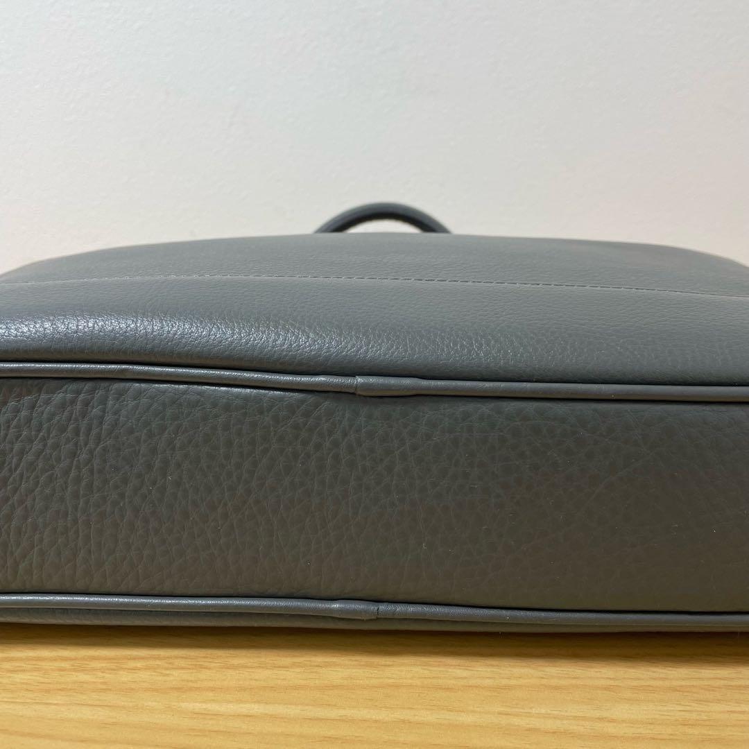 ペッレモルビダ メイデンヴォヤージュ ビジネスバッグ 2way レザー グレー