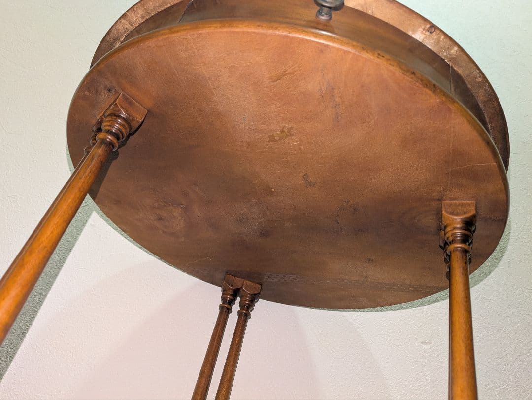 イタリア製 木製丸テーブル 花台 象嵌 サイド机アンティーク 飾り棚 模様付き