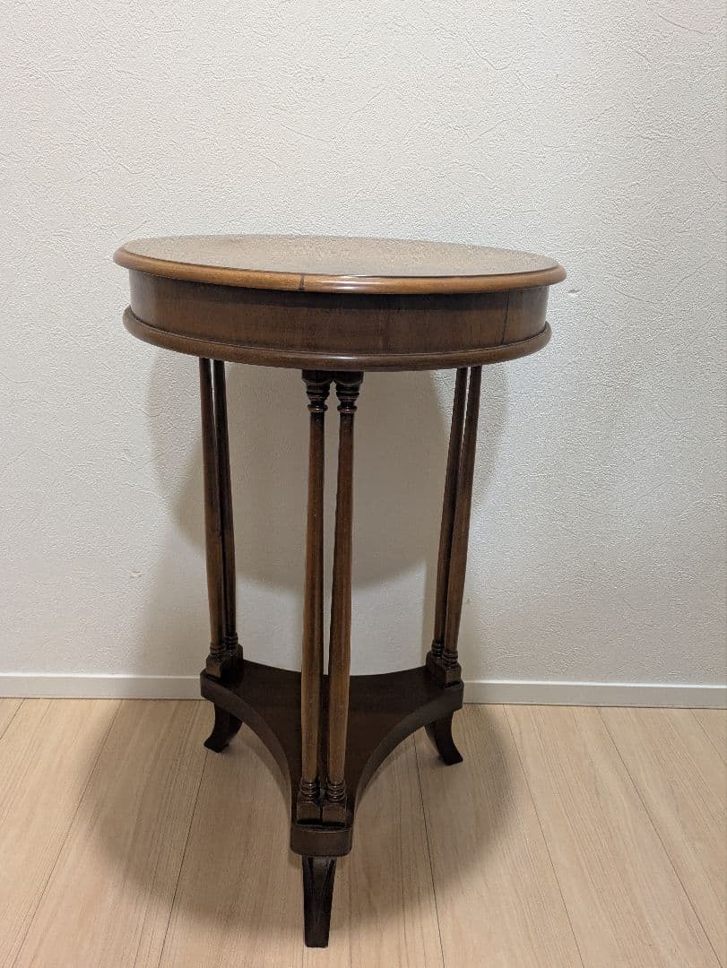 イタリア製 木製丸テーブル 花台 象嵌 サイド机アンティーク 飾り棚 模様付き