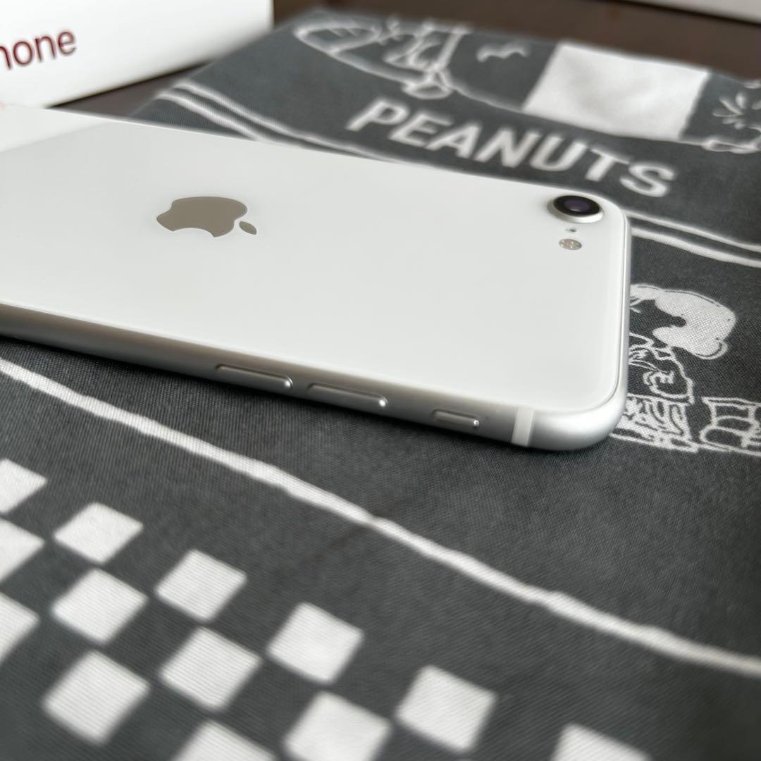 iPhoneSE2 128GB ホワイト