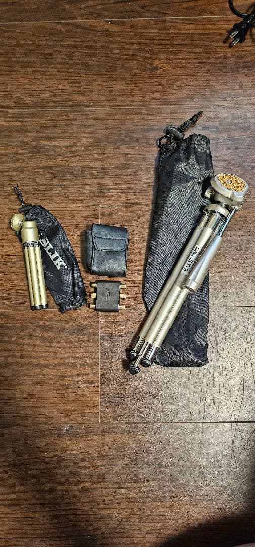 希少！SONY ソニー DCR-PC350　ハンディカム(レア３脚付き)