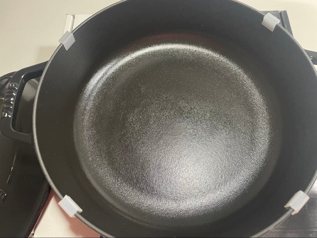 ストウブ26ブレイザー　シャイニーブラック